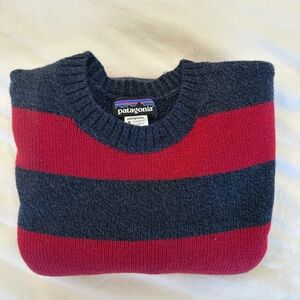 Patagonia Men's Crewneck Sweater - Charcoal and Crimson